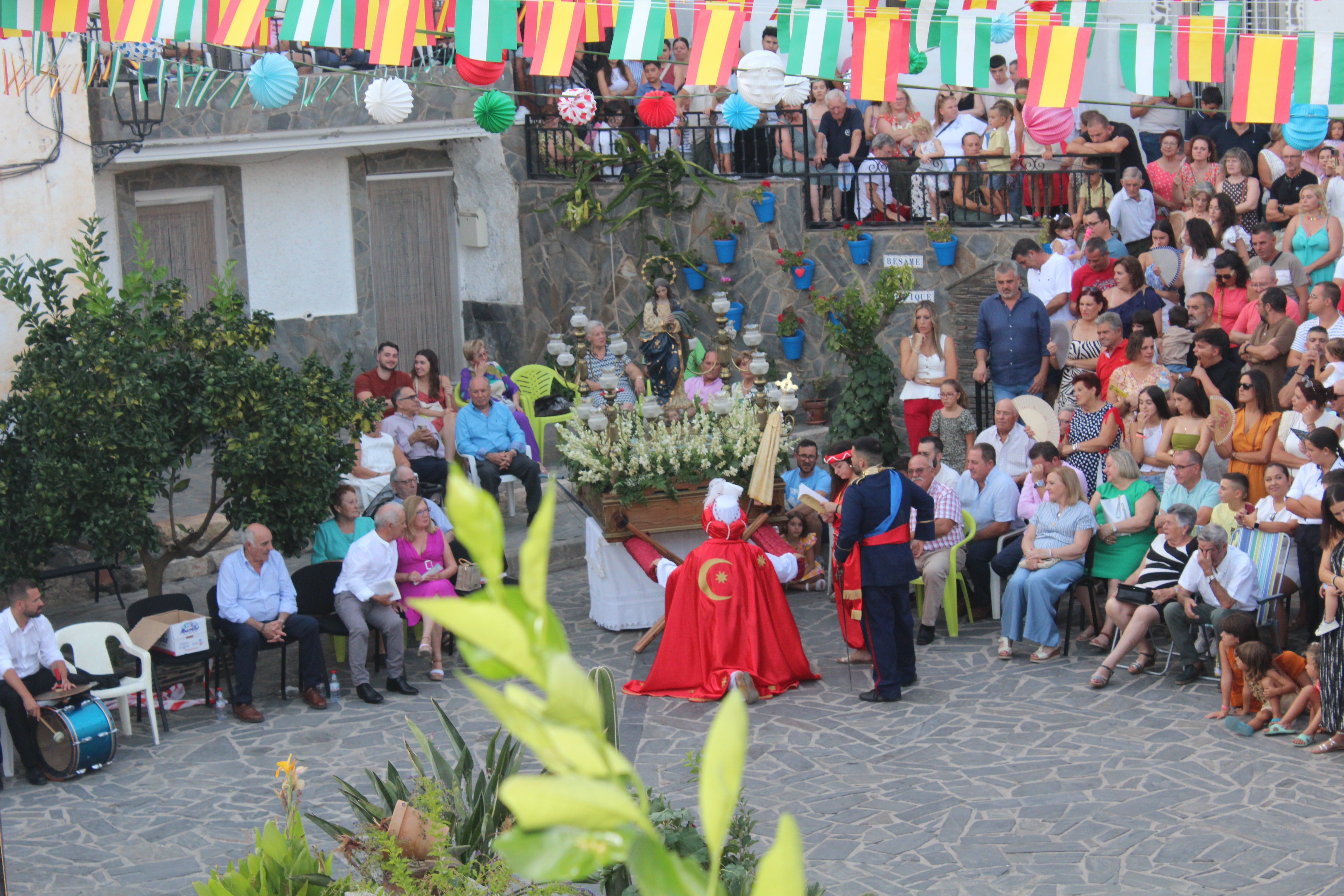 Velefique revive su pasión con los Moros y Cristianos, en imágenes