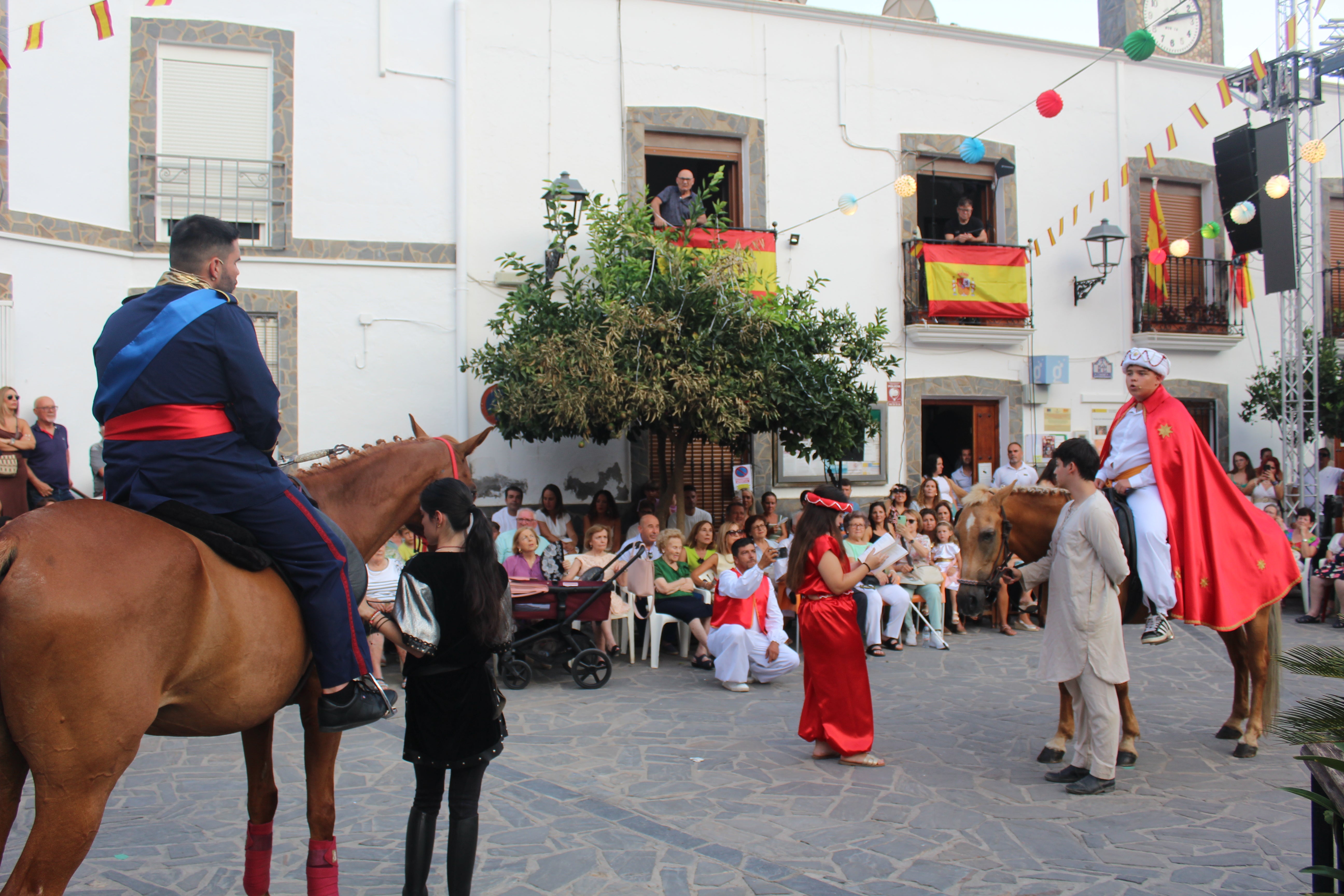 Velefique revive su pasión con los Moros y Cristianos, en imágenes