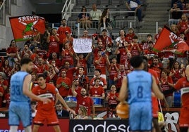 Tomàs (izquierda) y Rousselle (derecha), el Covirán 'regresó' a la ACB más rápido de lo esperado para subir su presupuesto.