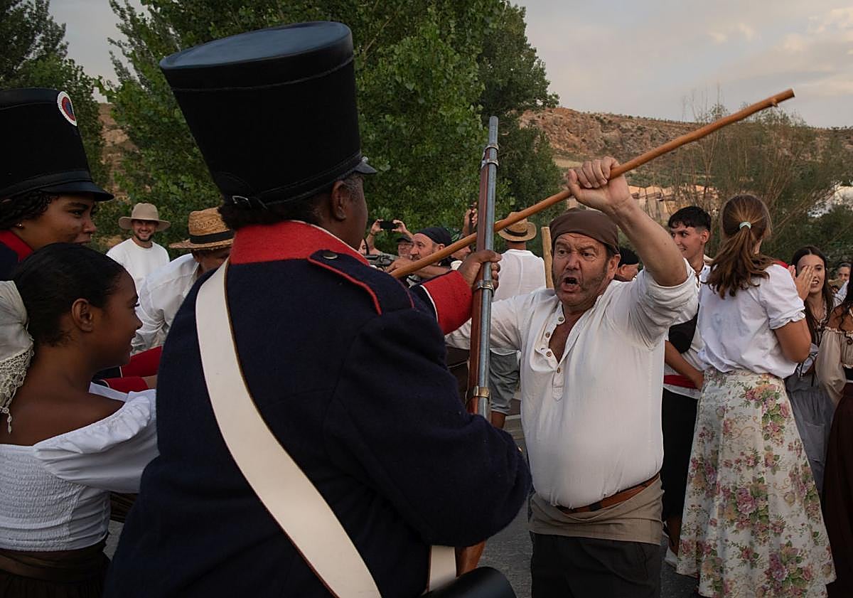 Imagen principal - Los trescientos valientes de La Peza