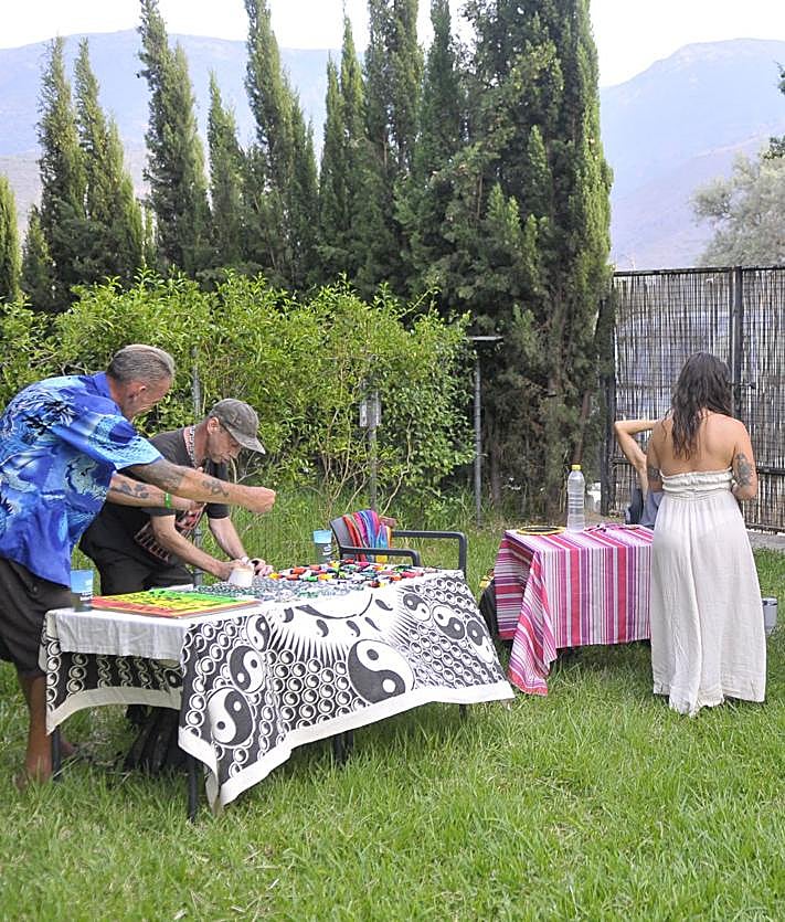 Imagen secundaria 2 - Un emprendedor de un pueblo de Granada triunfa con sus espectáculos musicales y gastronomía