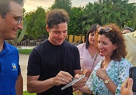 David Bisbal, de vacaciones en el Levante junto a su familia