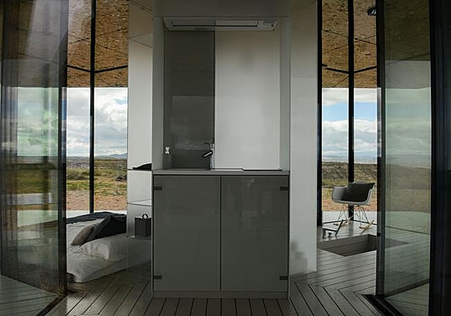 Casa de cristal en el desierto de Gorafe.