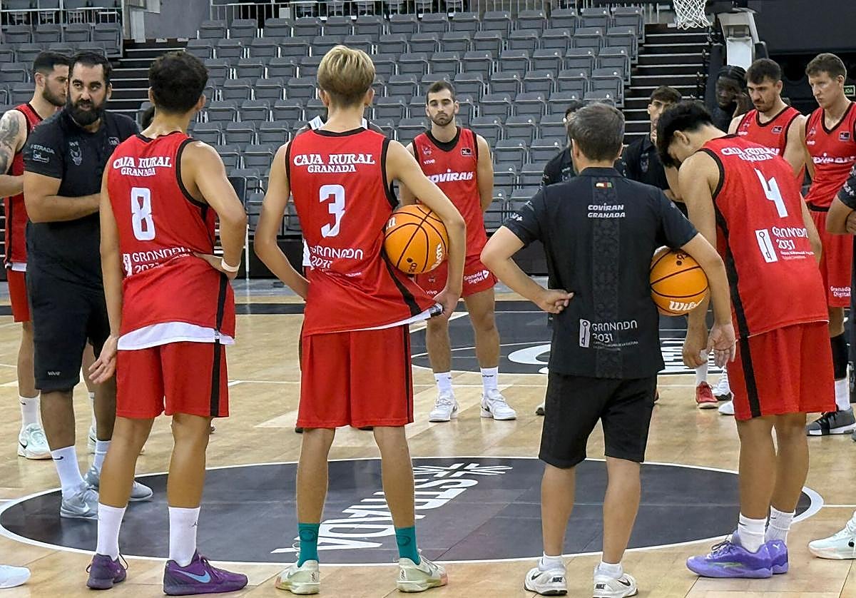 Jovan Kljajic sufre una distensión muscular de grado 1 en la rodilla izquierda