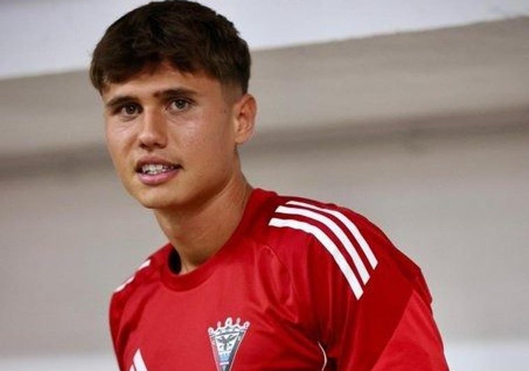 El Mirandés, próximo rival del Granada, anuncia dos fichajes