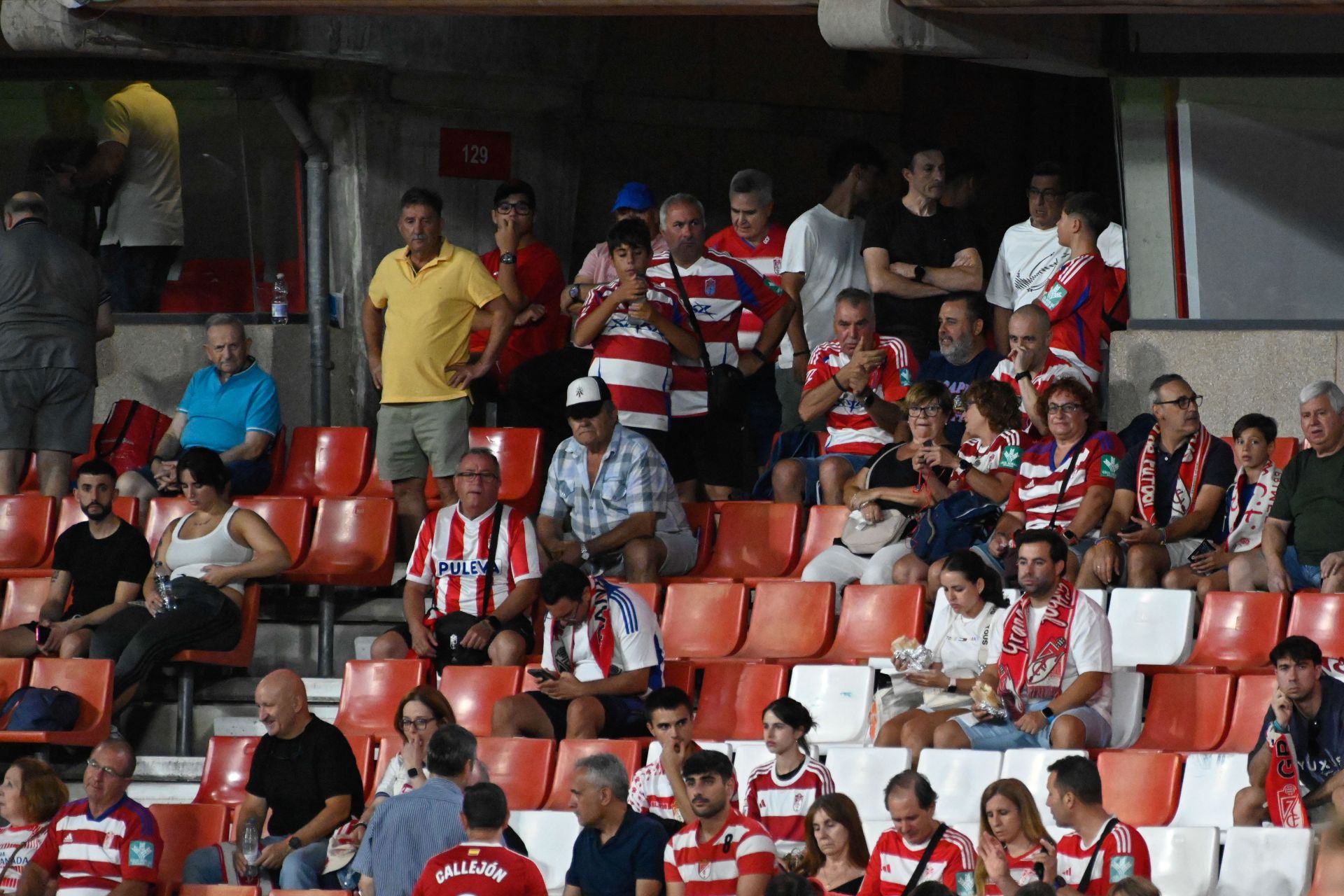 Encuéntrate en la grada del Granada - Mirandés