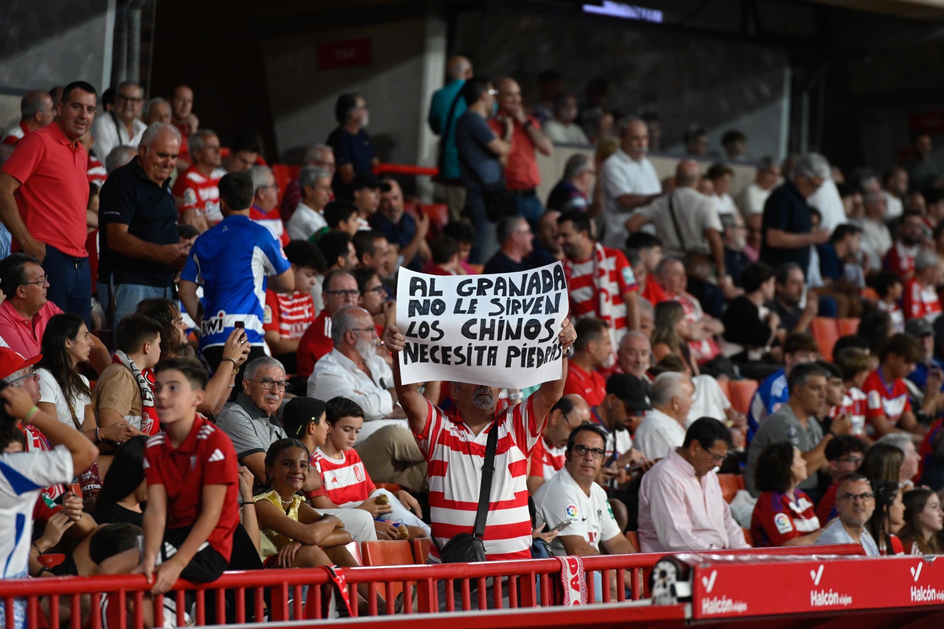 Encuéntrate en la grada del Granada - Mirandés