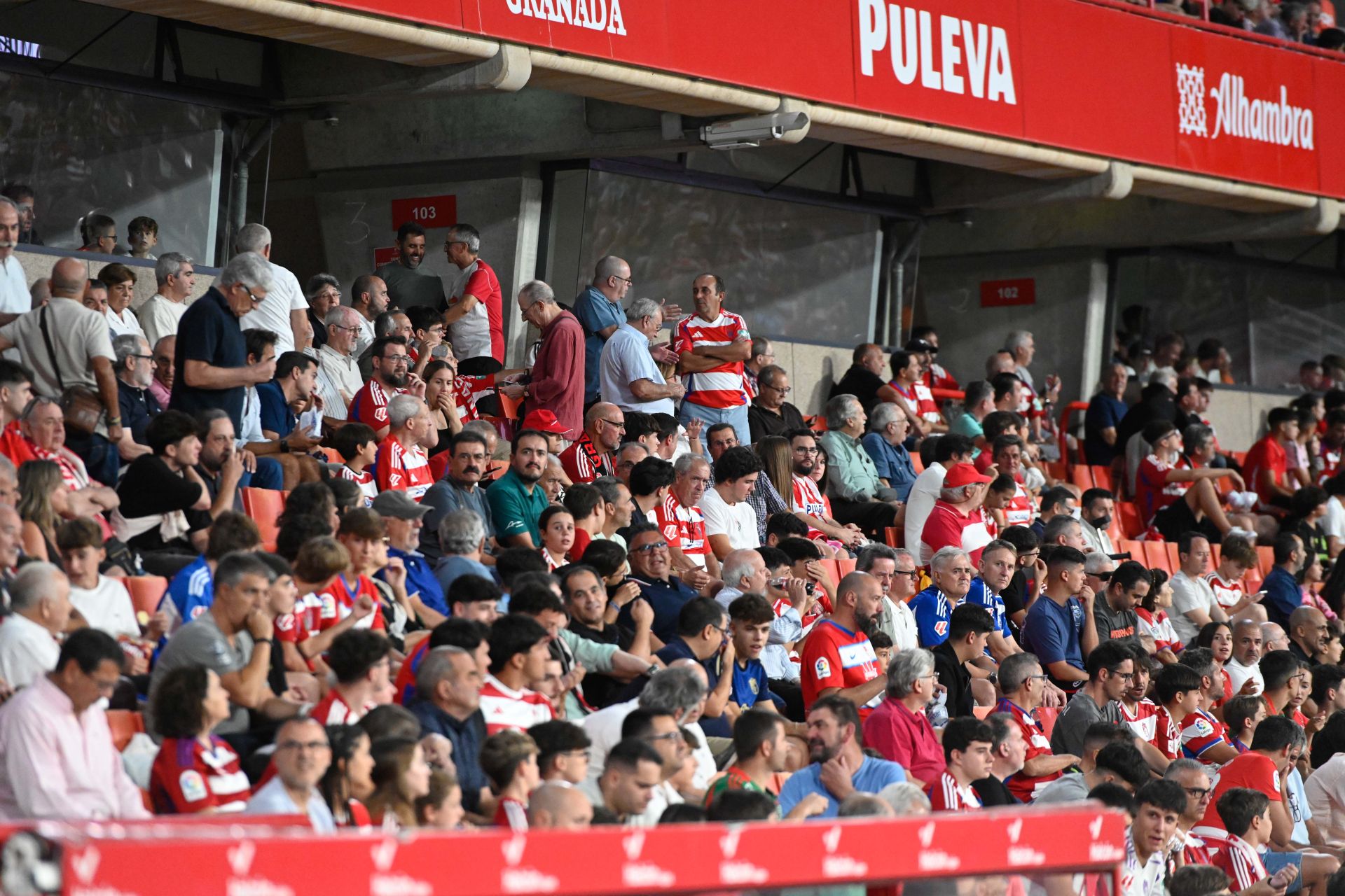 Encuéntrate en la grada del Granada - Mirandés