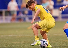 El local Serafín fue uno de los jugadores más incisivos.