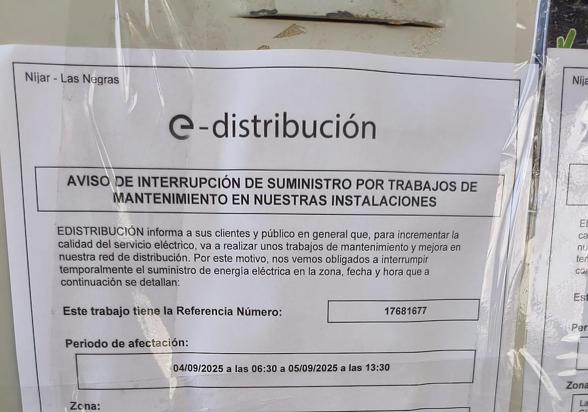 Indignación en Las Negras: sin luz en los bares en plena temporada de verano