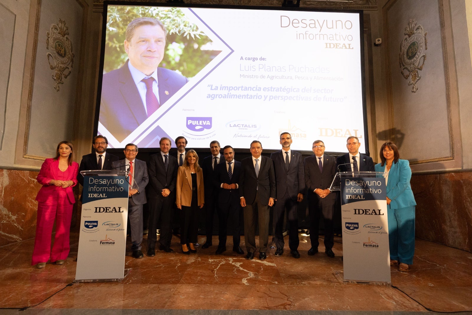 El foro informativo con el ministro Luis Planas, en imágenes