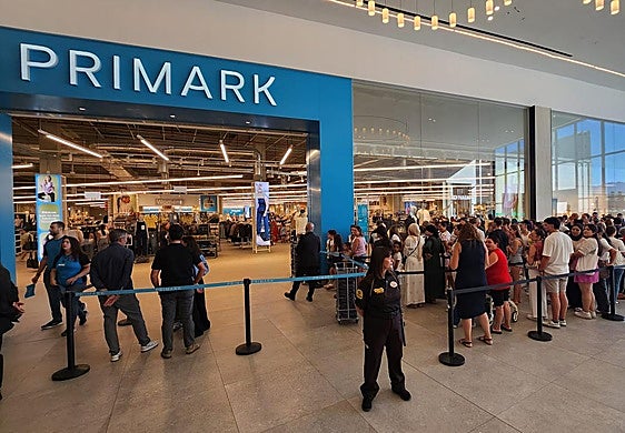 Inauguración de Primark en el Jaén Plaza.