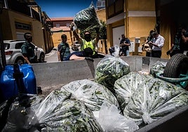 Imagen de archivo de una redada.