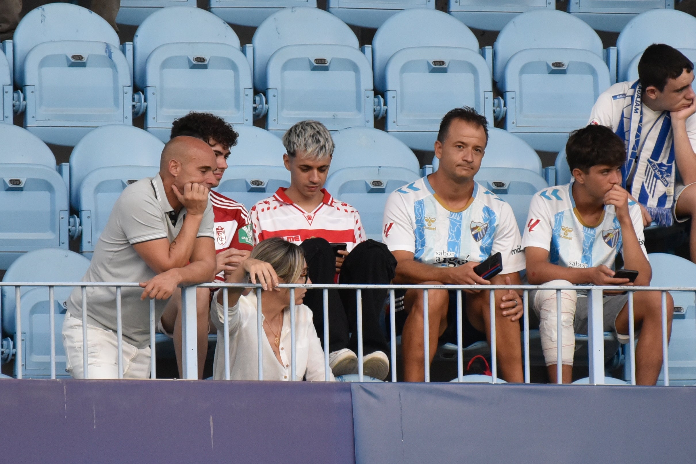 La afición del Granada CF en La Rosaleda