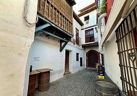 Entrada a la Casa de los Mascarones.