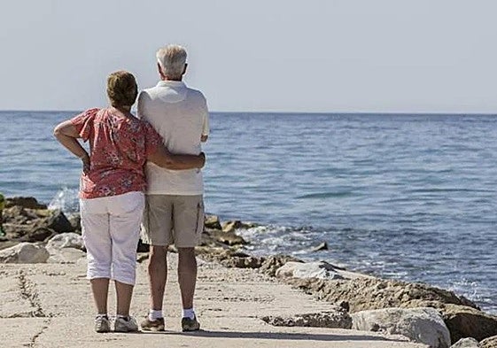 Los viajes del Imserso potencian el turismo fuera de temporada alta.