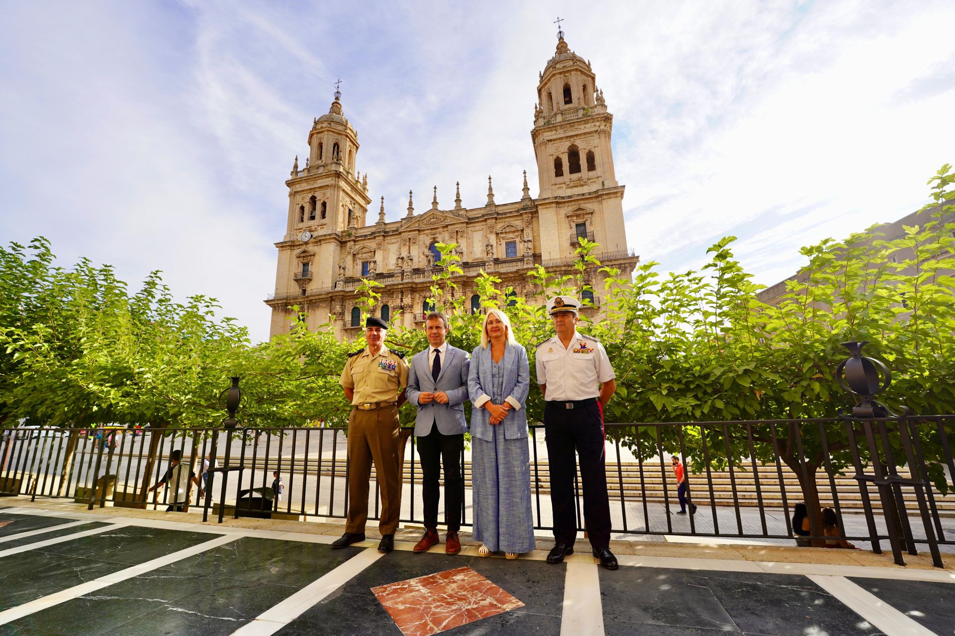 Presentación de los detalles sobre la próximo jura de bandera para la ciudadanía.