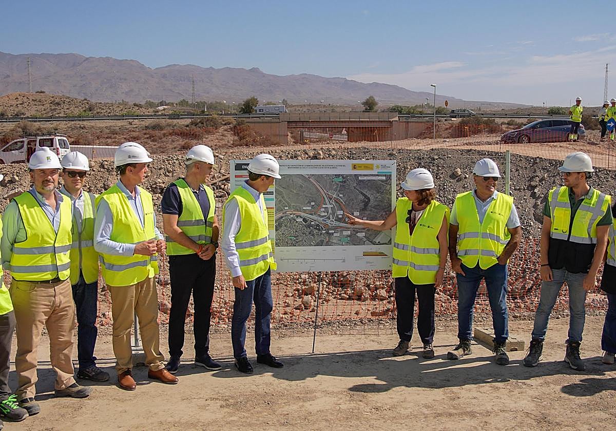 El Gobierno instalará este otoño las vigas del nuevo enlace de Viator, clave para los nuevos accesos a Almería
