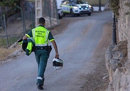 Agentes de la Guardia Civil en el lugar de los hechos.