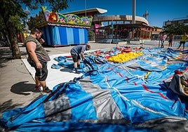 Trabajos en anteriores fiestas del Zaidín en los aledaños del estadio de Los Cármenes.