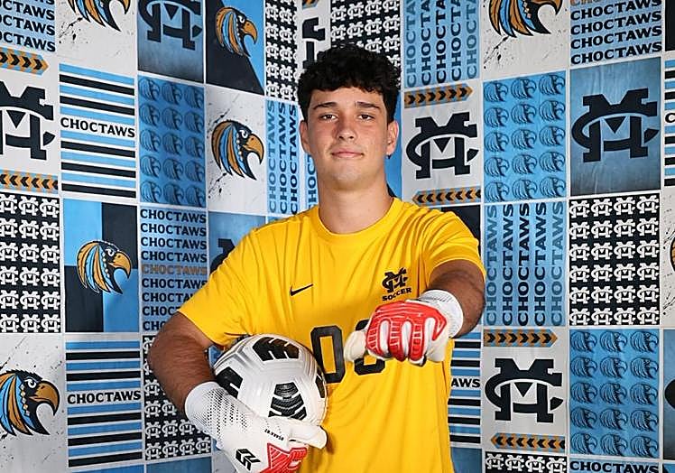 Daniel luce los colores del Choctaw norteamericano en una imagen promocional.