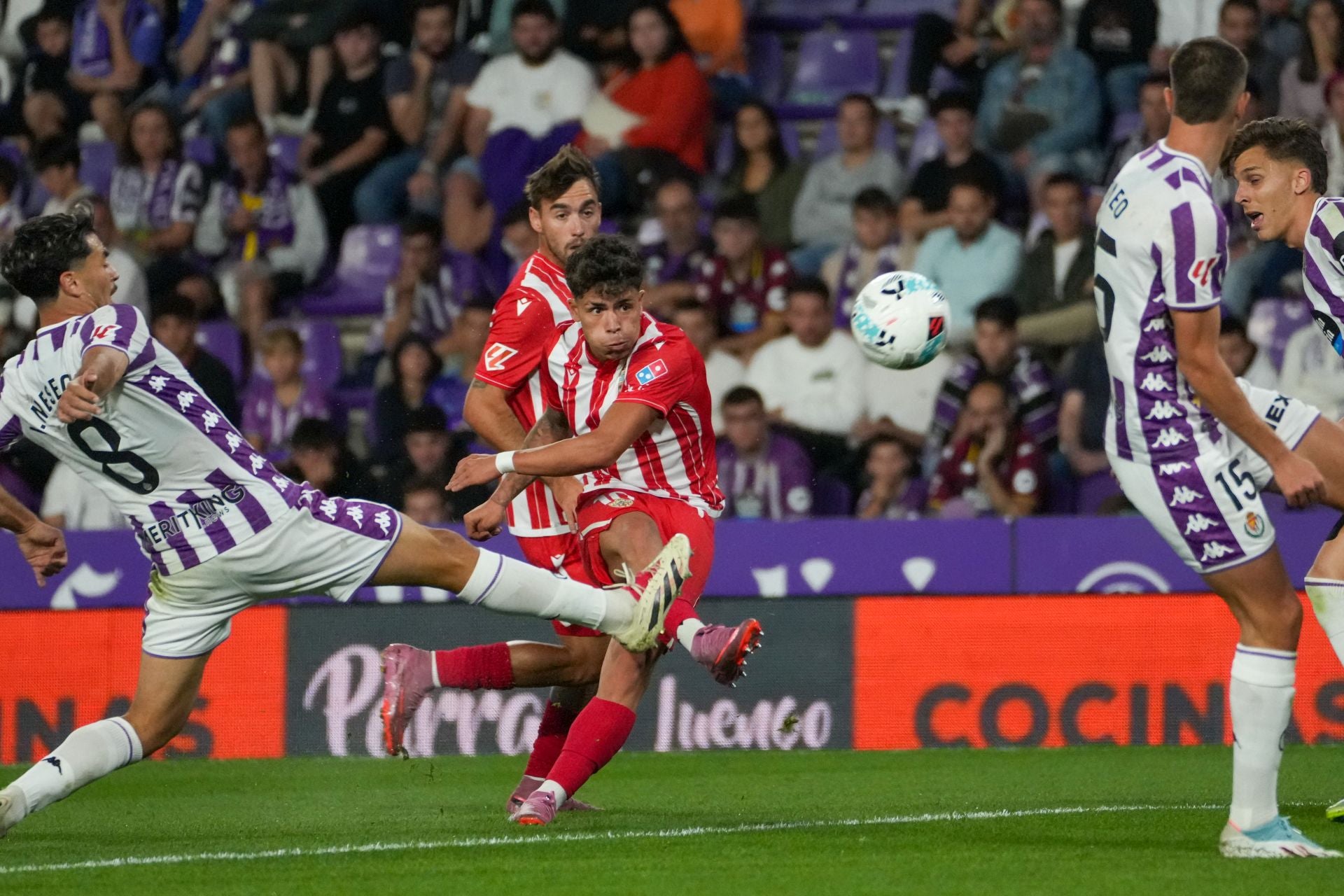 El Almería, prisionero de su propio merecimiento
