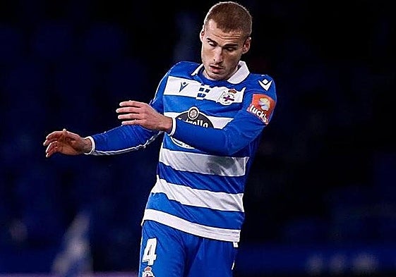 El exnazarí Álex Bergantiños, en la temporada del descenso con el Deportivo.