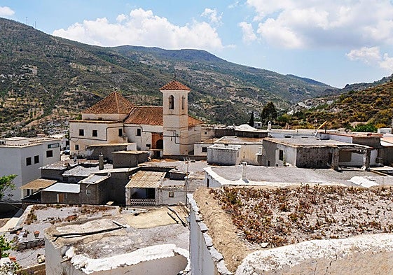 El pueblo de Cojáyar perteneciente a La Alpujarra.