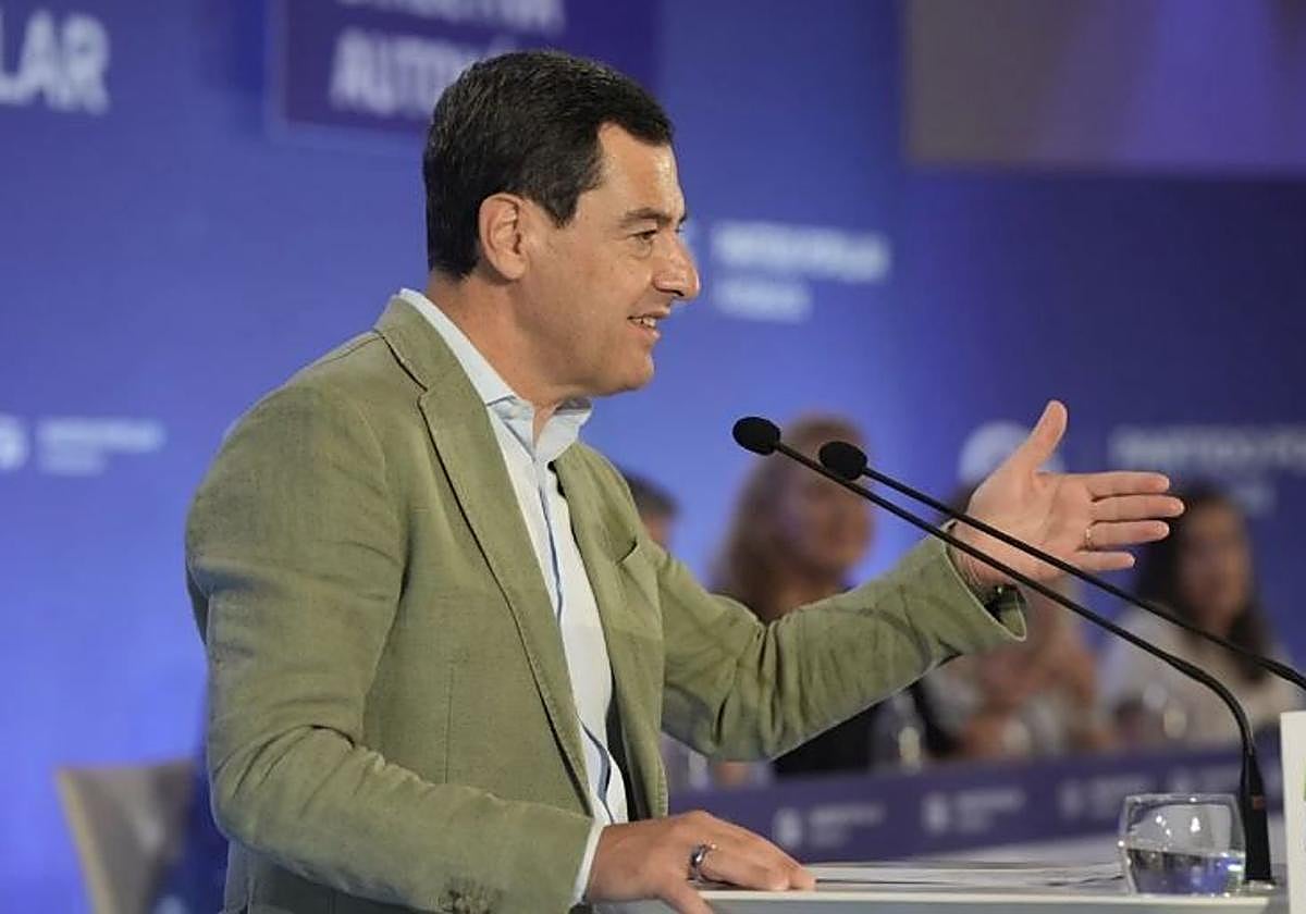 Moreno convoca el congreso del PP-A para noviembre y encarga a Carolina España la ponencia política