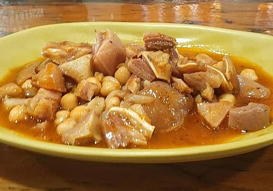 Patio Salao: tradición, calidad y el sabor de casa en Roquetas de Mar