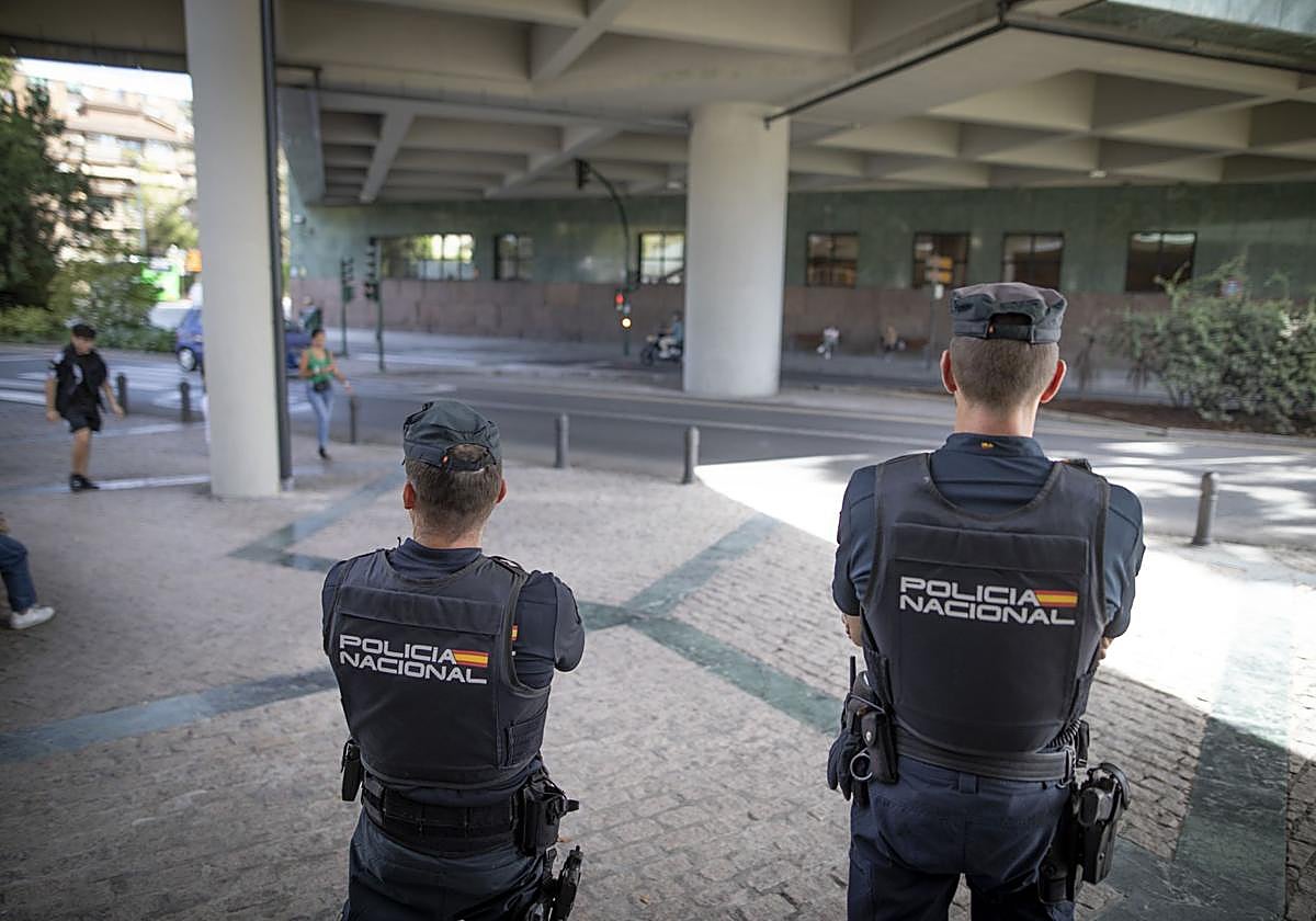 Imagen de archivo de una patrulla en la zona de Palacio de Congresos.