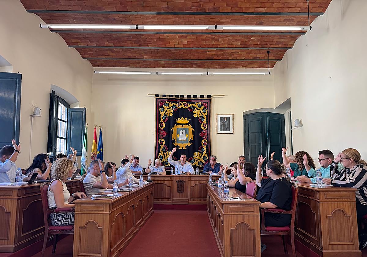 Cambios en el Gobierno de Níjar: el alcalde reestructura su equipo