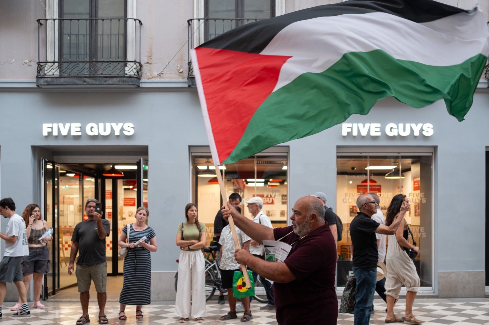 Las imágenes de la marcha en Granada contra el genocidio en Gaza