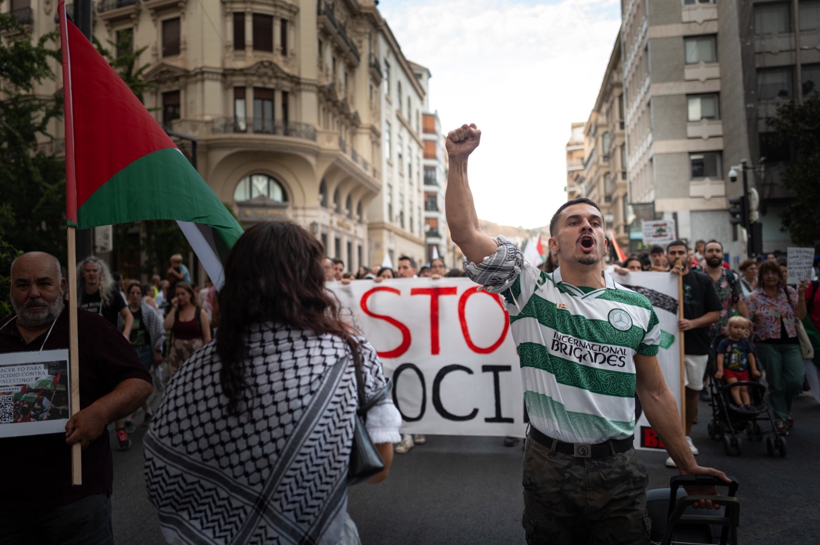Las imágenes de la marcha en Granada contra el genocidio en Gaza