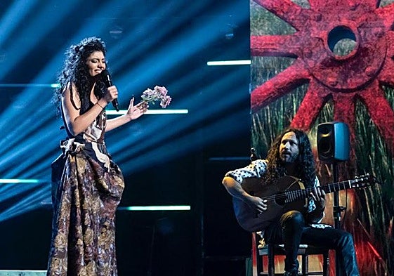 Jihan en la final de 'Tierra de talento' junto a David Heredia
