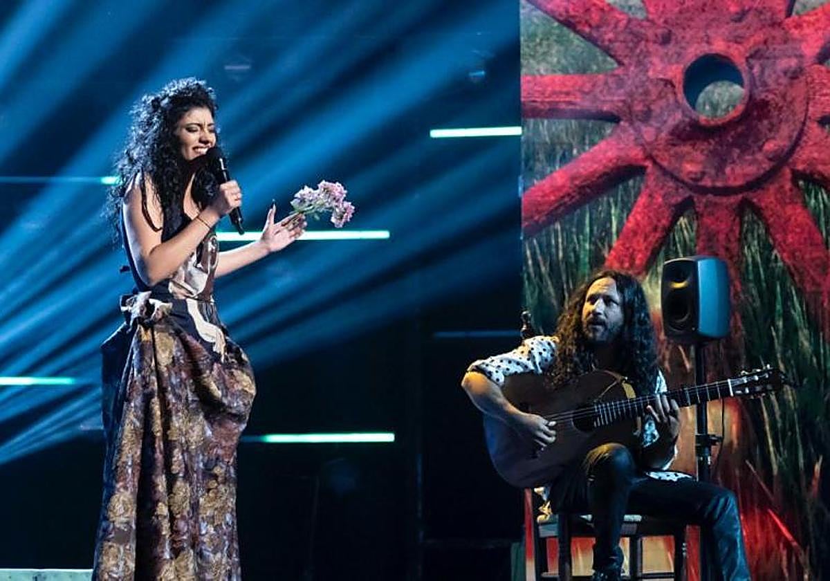 Jihan en la final de 'Tierra de talento' junto a David Heredia