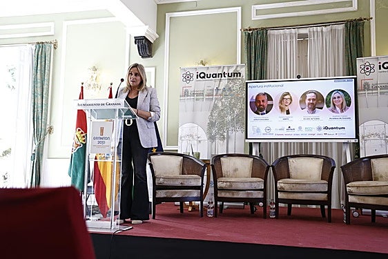 La alcaldesa de Granada, Marifrán Carazo, ha anunciado este viernes la puesta en marcha de un Building Data Science (DS).