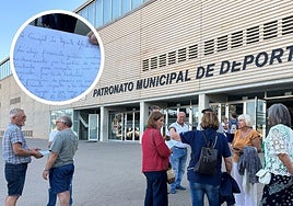 Madrugada de colas para apuntarse a natación: «A las 5 de la mañana ya se recogía el número 57»