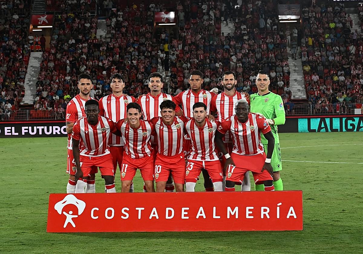 Once titular del Almería contra el Sporting de Gijón