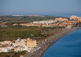 Vistas de las parcelas del TH1 de Salobreña donde se iban a construir hoteles.