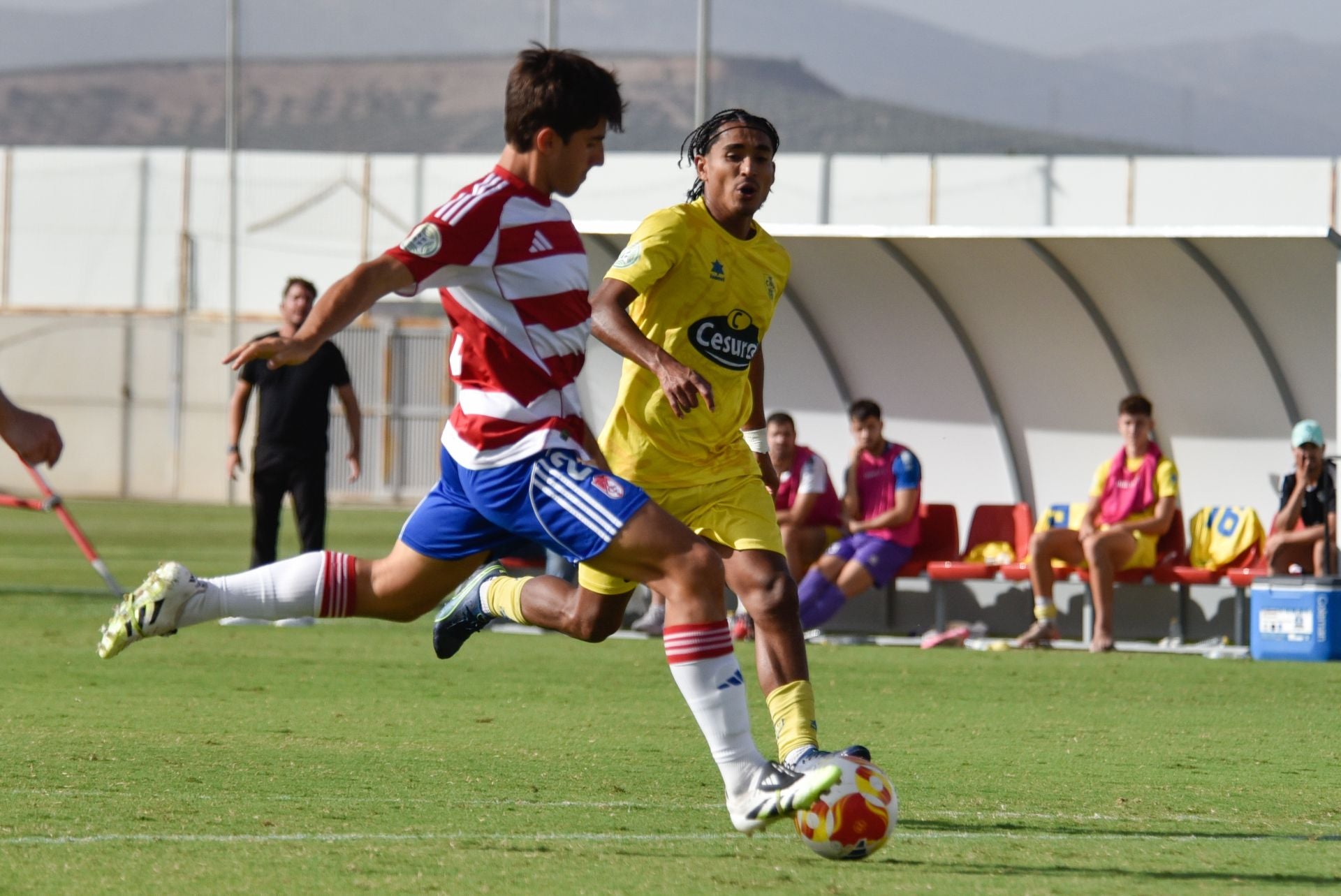 Las mejores imágenes del Recreativo Granada - Huétor Tájar
