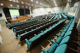 Claustro universitario de la facultad de Filosofía y Letras.