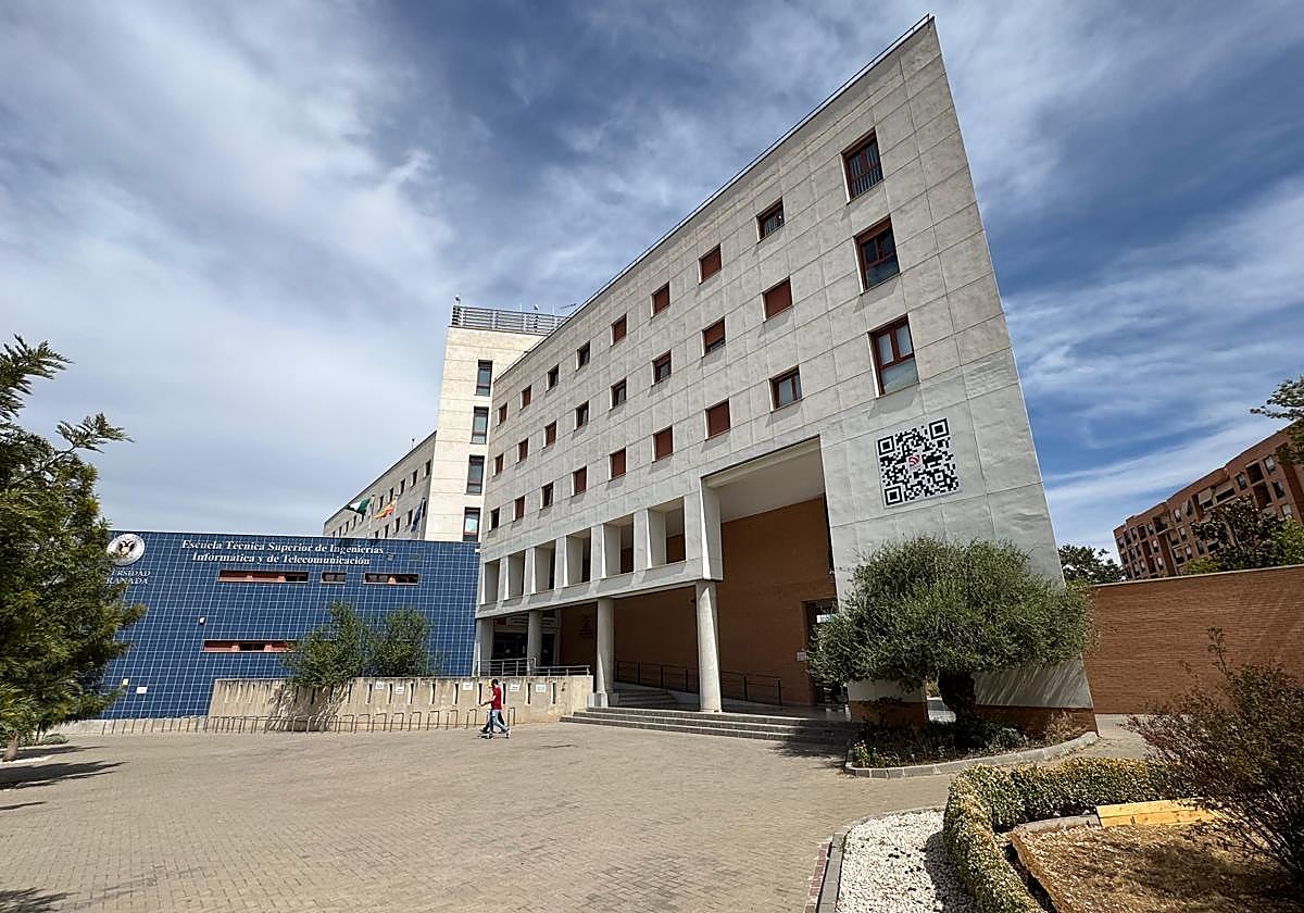 Universidad de Ingenierías Informática y de Telecomunicación de la Universidad de Granada.