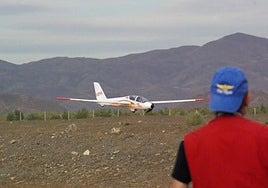 La práctica del aeromodelismo está sujeta a una serie de pautas y requisitos.