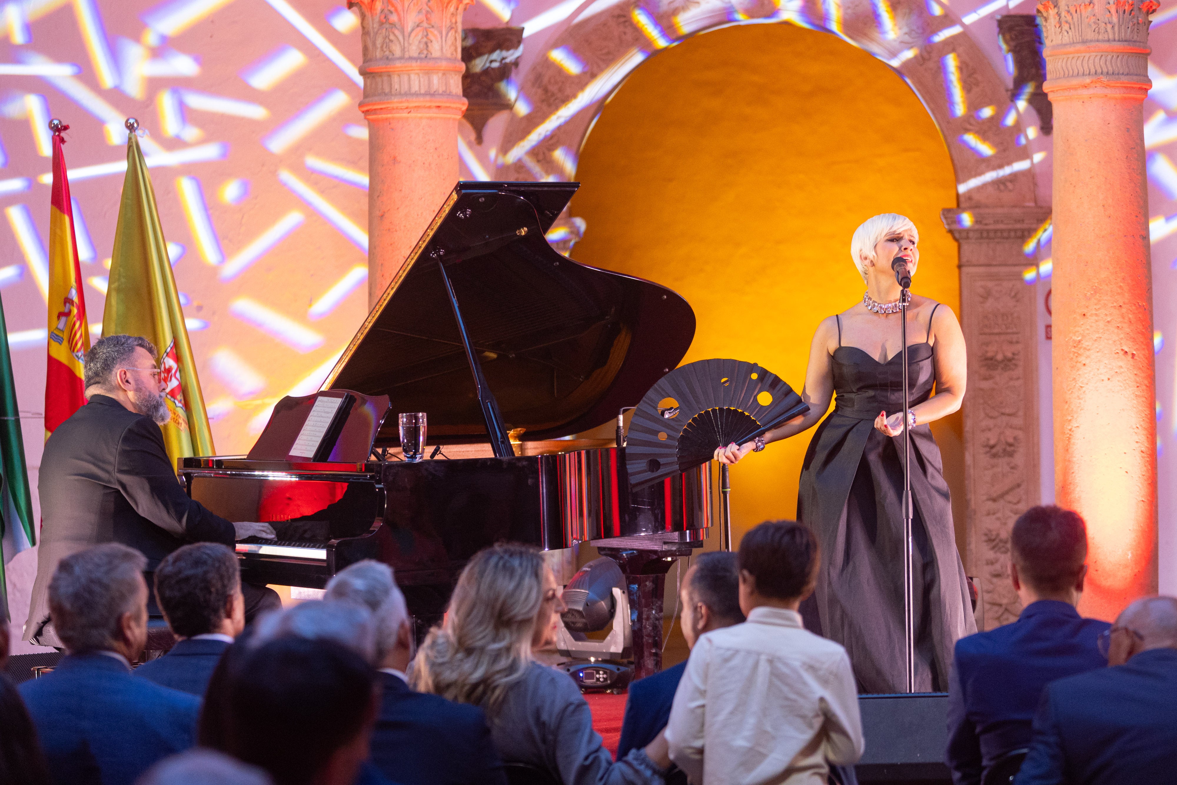 Las imágenes de la inauguración del castillo de La Calahorra este miércoles