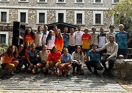 Selección nacional para el Mundial de Canfranc-Pirineos, con hasta seis atletas granadinos.