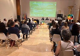 Encuentro en empresas de la comarca de Sierra Sur convocadas en el marco de 'Jaén por industria'.