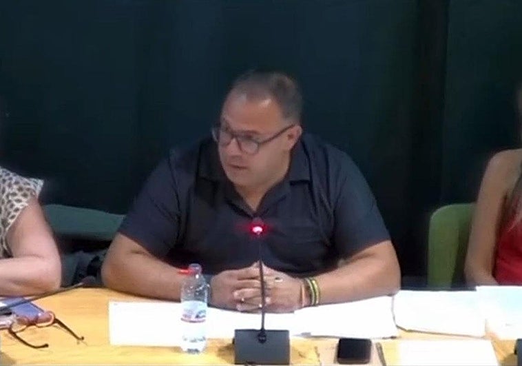 El alcalde Juanjo Ruiz Joya durante el pleno esta mañana.