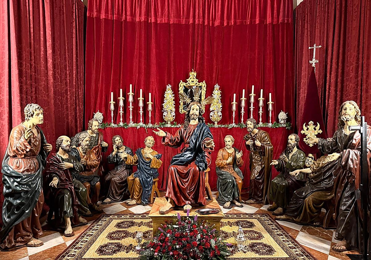 Imagen principal - Las imágenes de la restauración del Señor de la Santa Cena y la Virgen de la Victoria