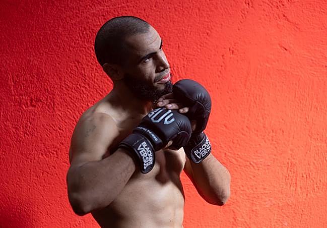 Preparado para entrar en el octógono.